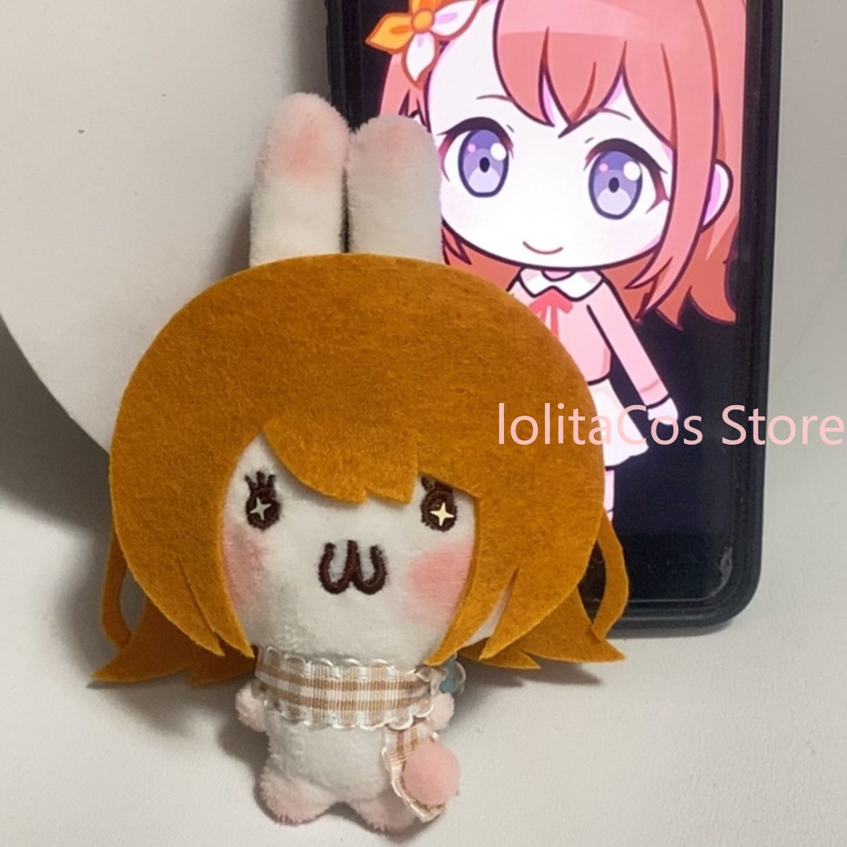دمية محشوة لطيفة مصنوعة يدويًا - مراجعة Anime Cosplay Bunny وسعره
